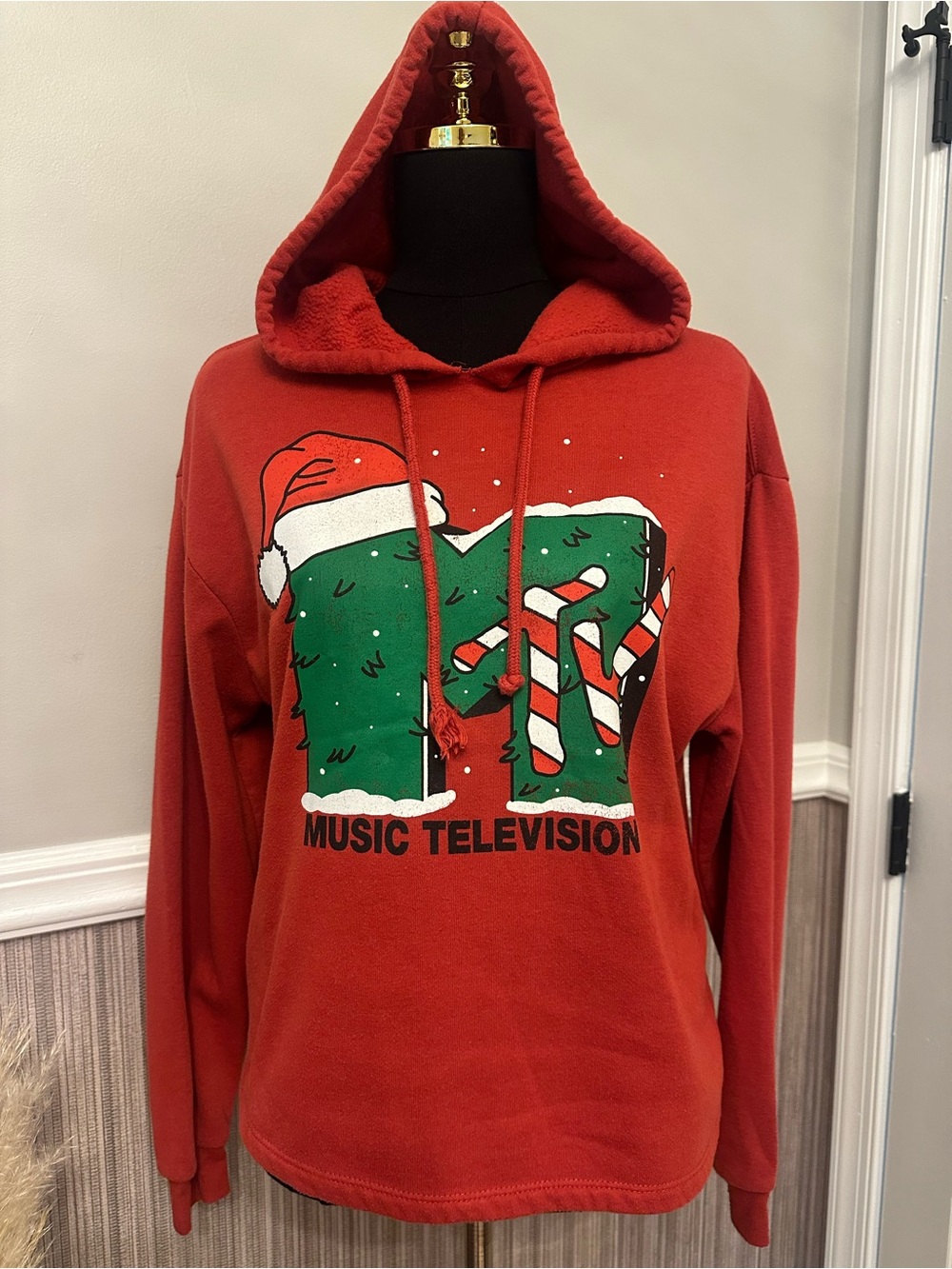 MTV Christmas Hoodie Medium Red Holiday Graphic Sweatshirt Retro